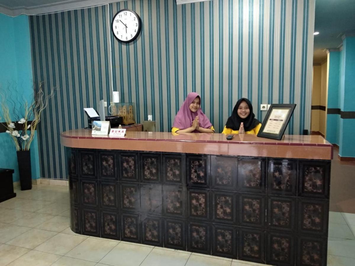 Reddoorz Near Yuki Simpang Raya Mall Medan 2 Eksteriør billede